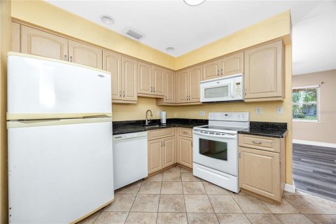 Casa en venta en Saint Petersburg, Florida, 2 dormitorios, 118.64 m2 № 2312571 - foto 9