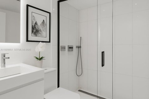 Condominio en venta en Miami Beach, Florida, 1 dormitorio, 84.73 m2 № 1993634 - foto 12
