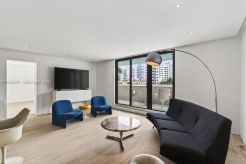 Condominio en venta en Miami Beach, Florida, 1 dormitorio, 84.73 m2 № 1993634 - foto 4
