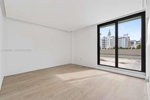 Condominio en venta en Miami Beach, Florida, 1 dormitorio, 84.73 m2 № 1993634 - foto 8