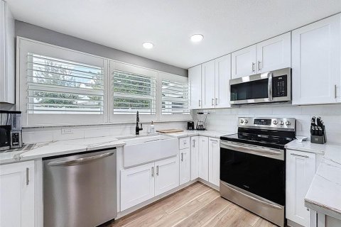 Casa en venta en Kenneth City, Florida, 2 dormitorios, 112.13 m2 № 1910696 - foto 18
