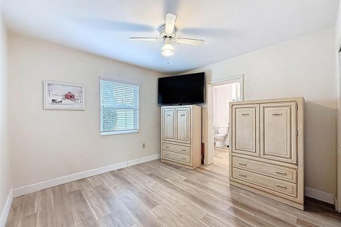 Casa en venta en Kenneth City, Florida, 2 dormitorios, 112.13 m2 № 1910696 - foto 28