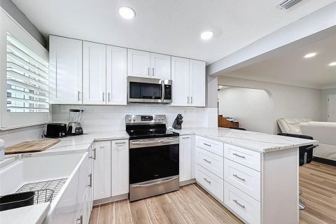 Casa en venta en Kenneth City, Florida, 2 dormitorios, 112.13 m2 № 1910696 - foto 20