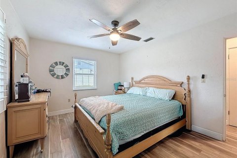 Casa en venta en Kenneth City, Florida, 2 dormitorios, 112.13 m2 № 1910696 - foto 23