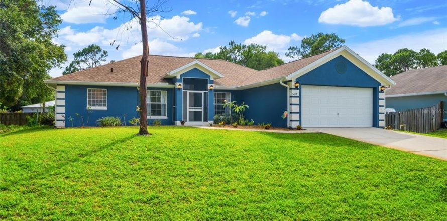 House in Palm Bay, Florida 3 bedrooms, 172.61 sq.m. № 2113595