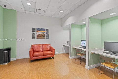 Снять в аренду кондоминиум в Холливуд, Флорида 1 спальня, 75.44м2, № 1955763 - фото 30