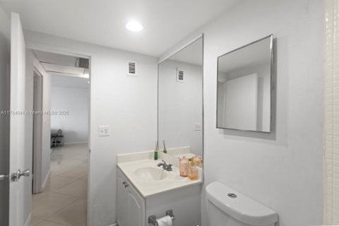 Снять в аренду кондоминиум в Холливуд, Флорида 1 спальня, 75.44м2, № 1955763 - фото 14