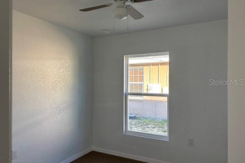 House in Waverly, Florida 3 bedrooms, 107.26 sq.m. № 1378333 - photo 12