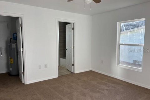 House in Waverly, Florida 3 bedrooms, 107.26 sq.m. № 1378333 - photo 8