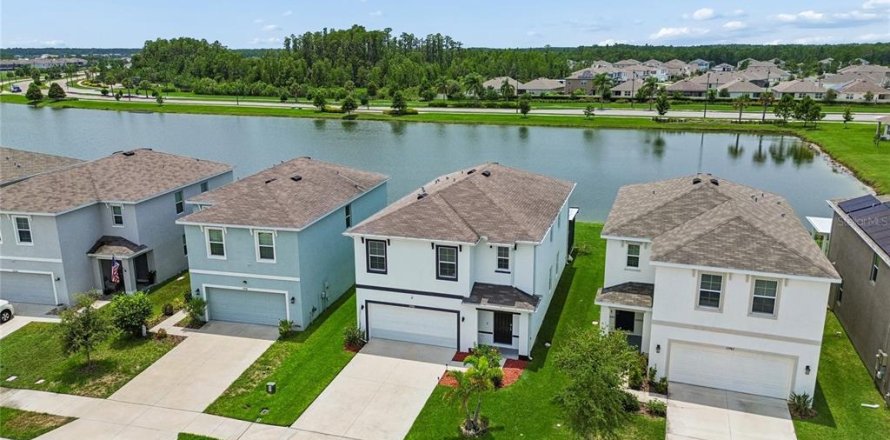 Casa en Odessa, Florida 5 dormitorios, 227.33 m2 № 2258465
