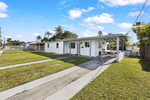 House in Miami, Florida 3 bedrooms, 97.27 sq.m. № 1998865 - photo 21