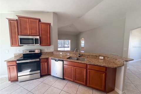 Villa ou maison à vendre à Hudson, Floride: 4 chambres, 177.26 m2 № 2410585 - photo 2