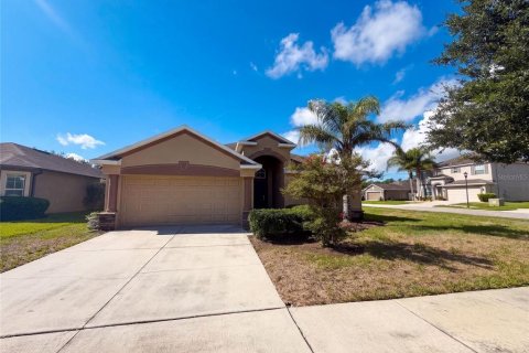 Villa ou maison à Hudson, Floride 4 chambres, 177.26 m2 № 2410585
