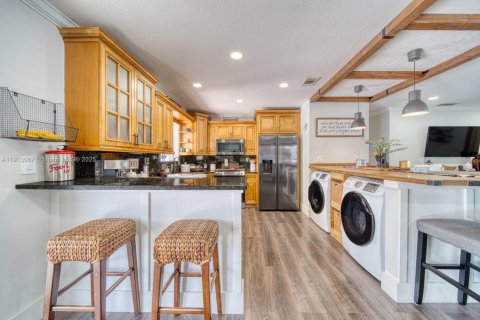 Casa en venta en Miami, Florida, 3 dormitorios, 117.06 m2 № 1968540 - foto 20