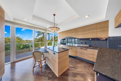 Condo in Aventura, Florida, 2 bedrooms  № 1953695 - photo 3