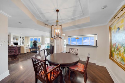 Condo in Aventura, Florida, 2 bedrooms  № 1953695 - photo 9