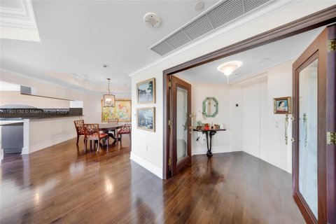 Condo in Aventura, Florida, 2 bedrooms  № 1953695 - photo 7