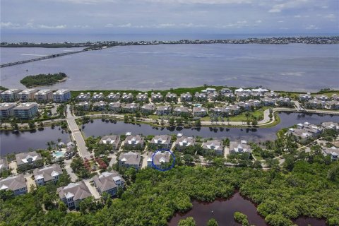 Condominio en venta en Bradenton, Florida, 3 dormitorios, 258.27 m2 № 2316617 - foto 29
