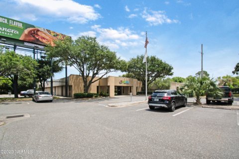 Immobilier commercial à vendre à Jacksonville, Floride № 801767 - photo 1