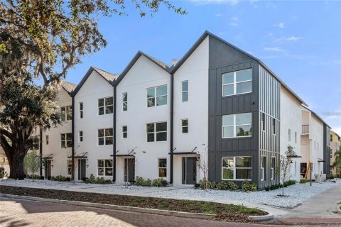 Touwnhouse à Orlando, Floride 3 chambres, 202.62 m2 № 2107640