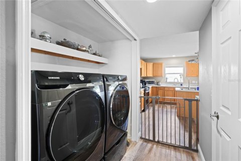 Casa en venta en Eagle Lake, Florida, 6 dormitorios, 364.18 m2 № 2424064 - foto 13