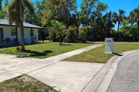 House in Seminole, Florida 3 bedrooms, 102.56 sq.m. № 1580086 - photo 2