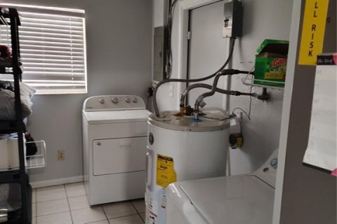 House in Seminole, Florida 3 bedrooms, 102.56 sq.m. № 1580086 - photo 8