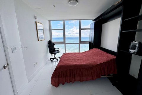 Condo in Sunny Isles Beach, Florida, 2 bedrooms № 1991291 - photo 25