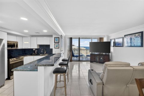 Condominio en venta en Miami Beach, Florida, 2 dormitorios, 104.24 m2 № 2049309 - foto 7