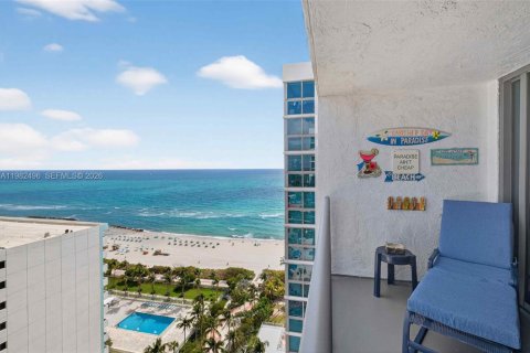 Condominio en venta en Miami Beach, Florida, 2 dormitorios, 104.24 m2 № 2049309 - foto 2