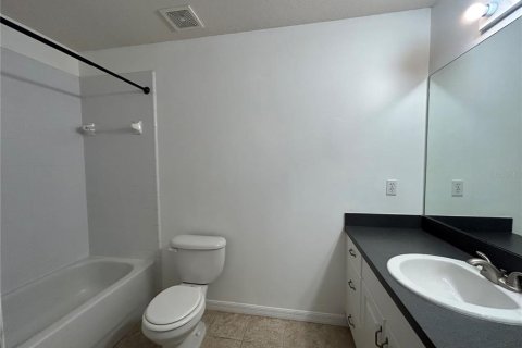 Apartamento en alquiler en Gainesville, Florida, 3 dormitorios, 131.92 m2 № 1901643 - foto 13