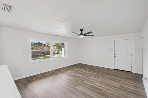 Casa en venta en Leesburg, Florida, 3 dormitorios, 140 m2 № 2157029 - foto 5