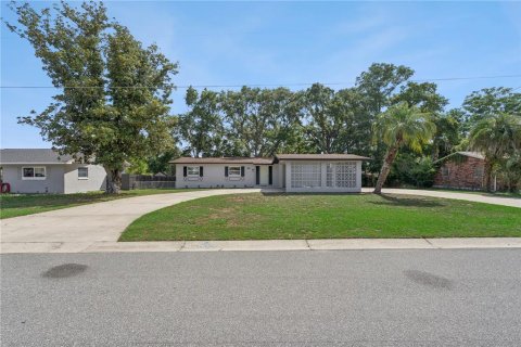 Casa en venta en Leesburg, Florida, 3 dormitorios, 140 m2 № 2157029 - foto 2