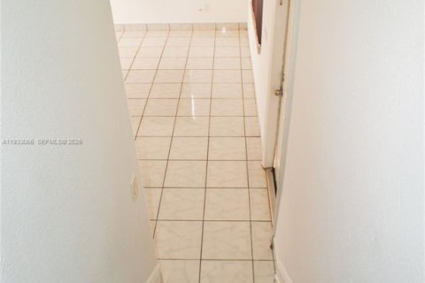 Снять в аренду кондоминиум в Хомстед, Флорида 2 спальни, 100.71м2, № 2035090 - фото 20