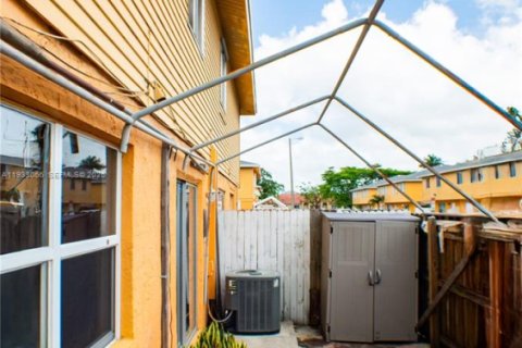 Снять в аренду кондоминиум в Хомстед, Флорида 2 спальни, 100.71м2, № 2035090 - фото 29