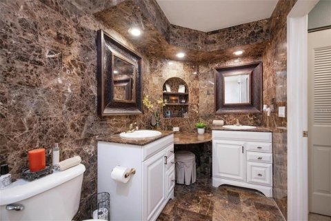 Купить виллу или дом в Тампа, Флорида 10 комнат, 172.52м2, № 2425877 - фото 14