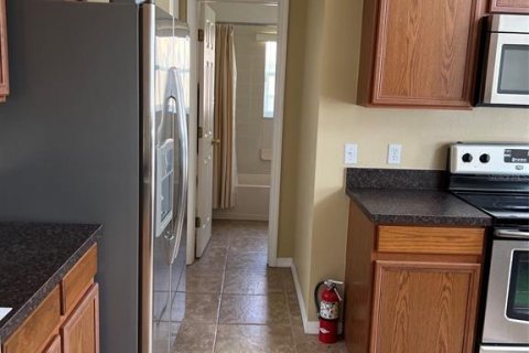 Villa ou maison à louer à Kissimmee, Floride: 6 chambres, 248.89 m2 № 2280581 - photo 13