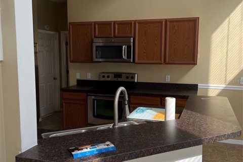 Villa ou maison à louer à Kissimmee, Floride: 6 chambres, 248.89 m2 № 2280581 - photo 14