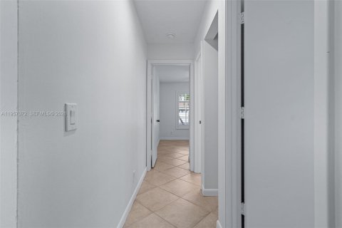 Casa en venta en Weston, Florida, 3 dormitorios, 147.53 m2 № 2011628 - foto 21