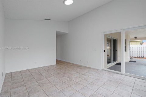 Casa en venta en Weston, Florida, 3 dormitorios, 147.53 m2 № 2011628 - foto 30