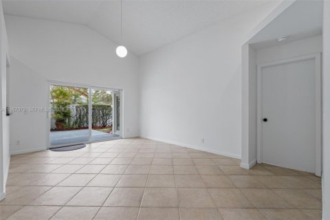 Casa en venta en Weston, Florida, 3 dormitorios, 147.53 m2 № 2011628 - foto 8
