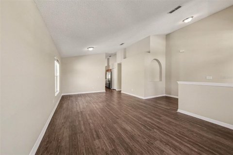 Casa en venta en Groveland, Florida, 3 dormitorios, 180.42 m2 № 2091581 - foto 5