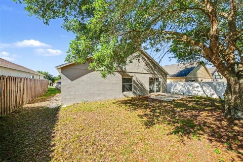 Casa en venta en Groveland, Florida, 3 dormitorios, 180.42 m2 № 2091581 - foto 15
