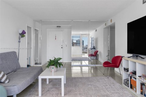 Copropriété à vendre à Sunny Isles Beach, Floride: 1 chambre, 87.61 m2 № 1770856 - photo 7