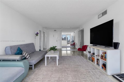 Copropriété à vendre à Sunny Isles Beach, Floride: 1 chambre, 87.61 m2 № 1770856 - photo 6