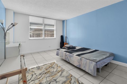 Copropriété à vendre à Sunny Isles Beach, Floride: 1 chambre, 87.61 m2 № 1770856 - photo 10