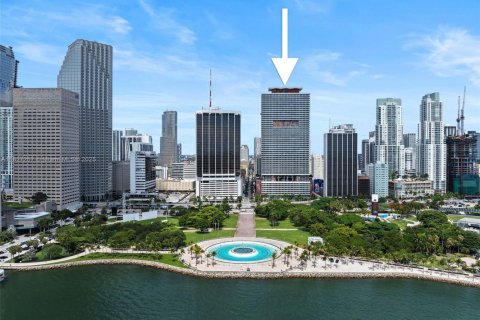 Condo in Miami, Florida, 1 bedroom  № 1977243 - photo 24