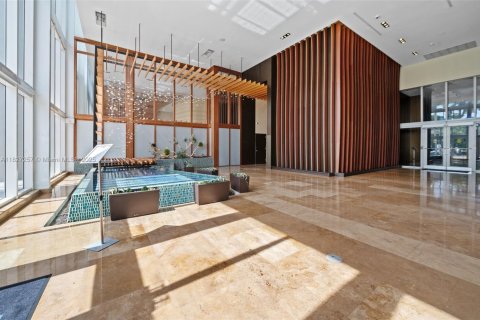 Condo in Miami, Florida, 1 bedroom  № 1977243 - photo 17