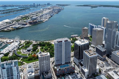Condo in Miami, Florida, 1 bedroom  № 1977243 - photo 29