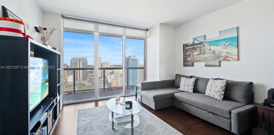Condo in Miami, Florida, 1 bedroom  № 1977243
